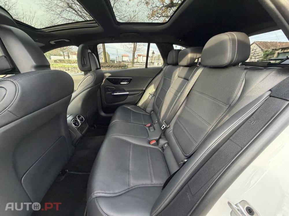 Mercedes-Benz C 300 e 9G-TRONIC AMG Line