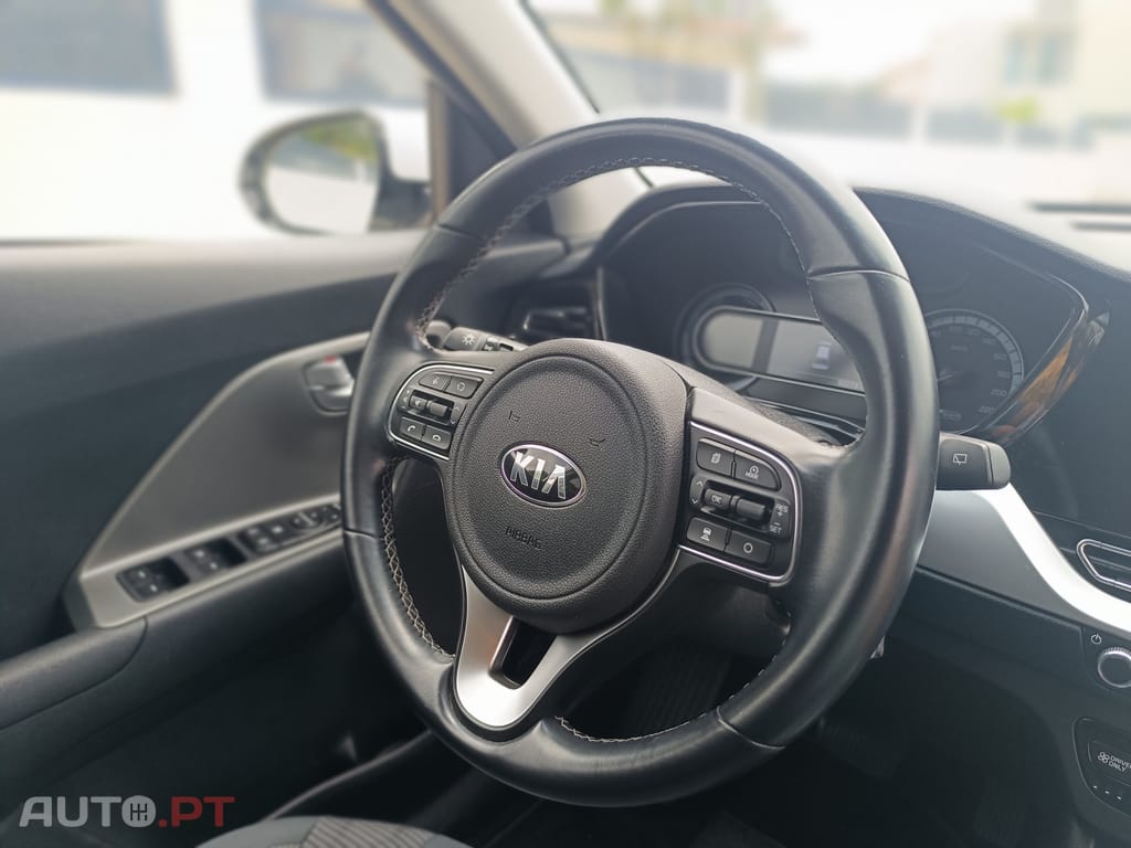 Kia Niro 1.6 GDi PHEV (Plug In) - Nacional