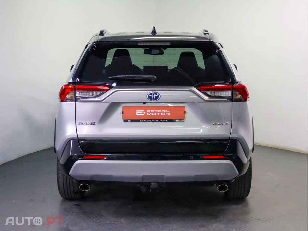 Toyota RAV4  2.5 HDF Comfort