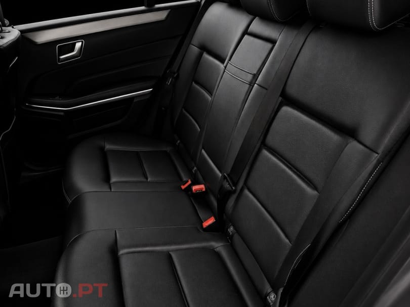Mercedes-Benz E 300 Bluetec Hybrid Avantgarde
