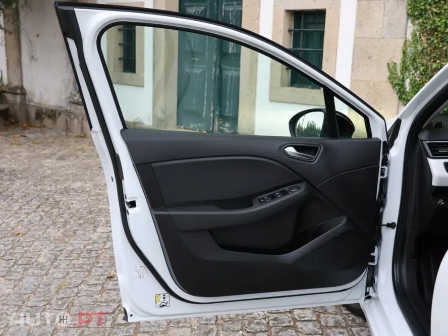 Renault Clio 1.0 TCe Evolution Bi-Fuel