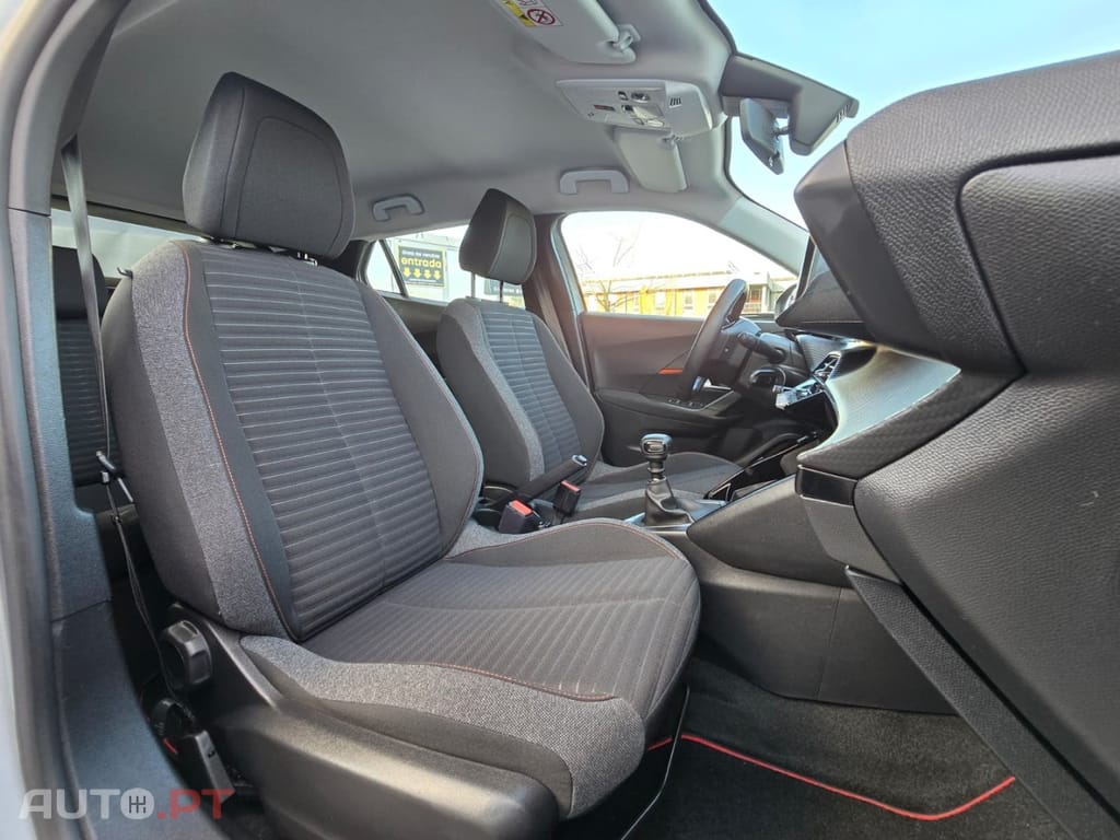 Peugeot 2008 PureTech 100 Active