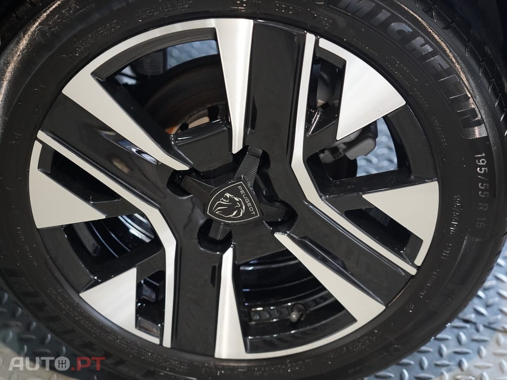 Peugeot 208 1.2 PureTech Allure