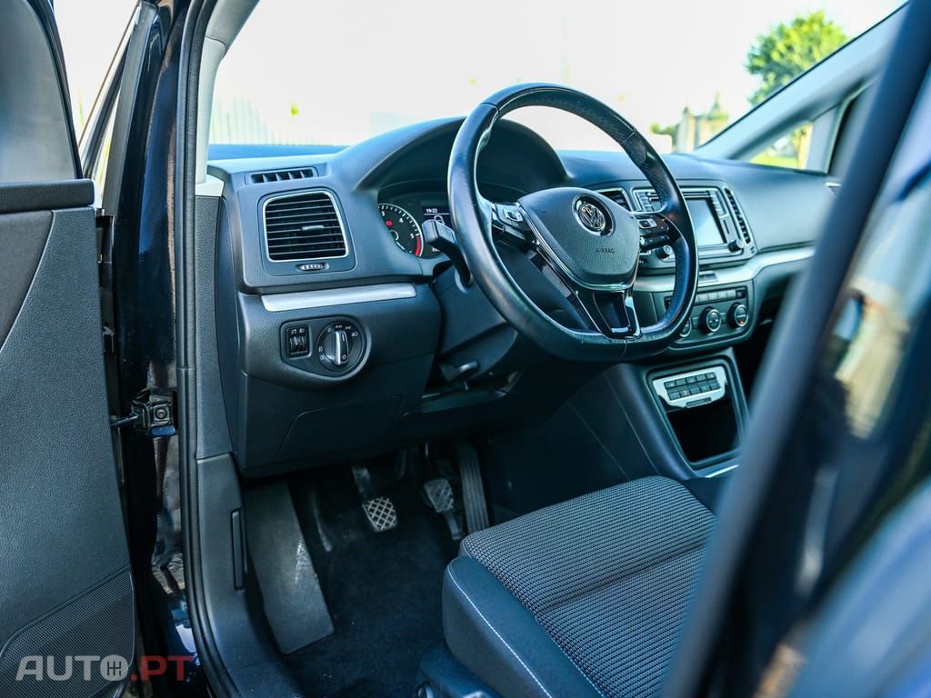 Volkswagen Sharan 2.0 TDi Blue Highline