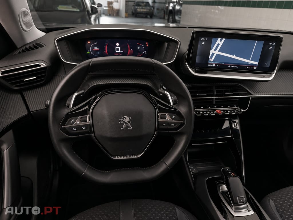 Peugeot 2008 1.2 PureTech Allure EAT8