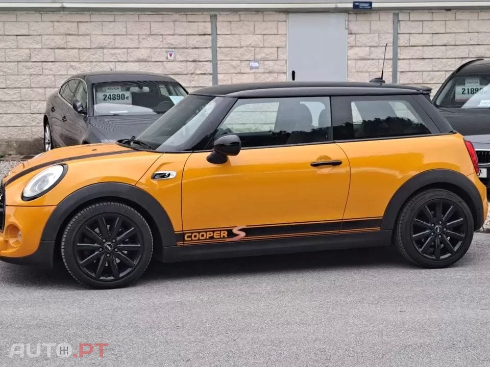 MINI Cooper Cooper S