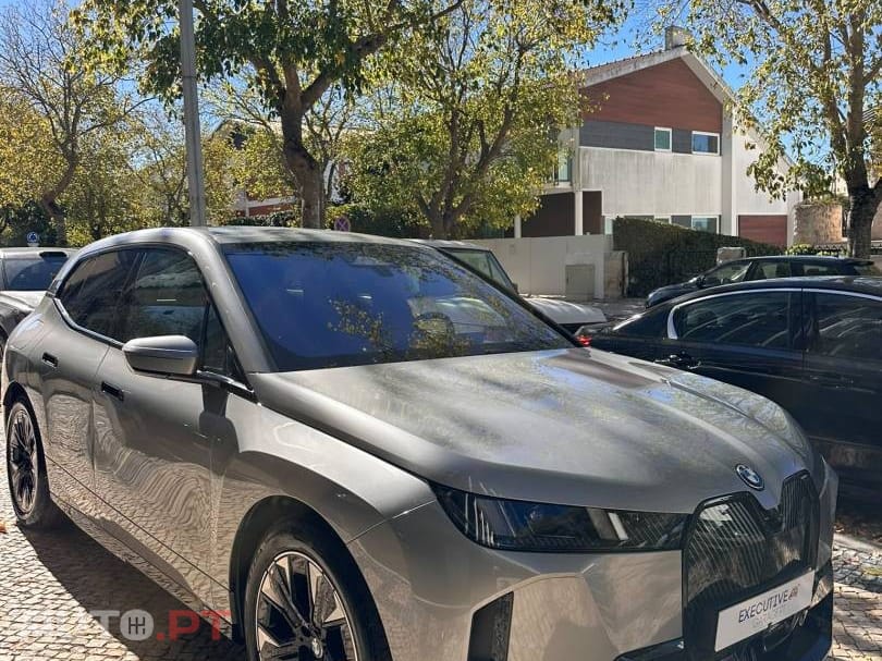 BMW iX xDrive 45 Pack Desportivo