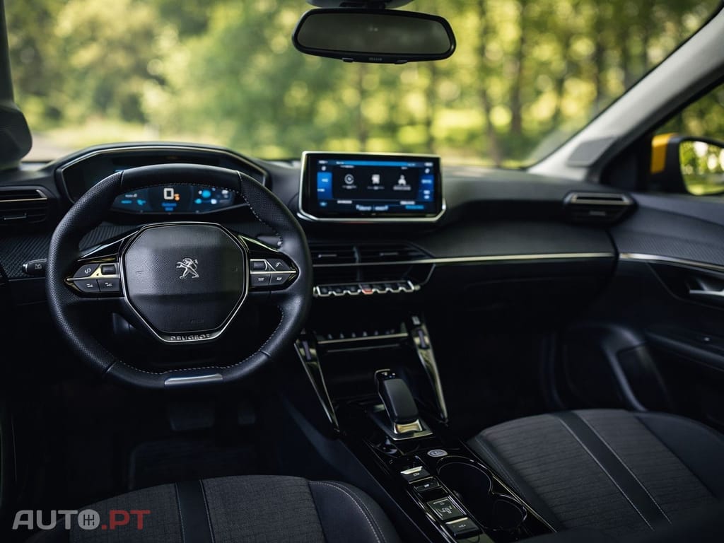 Peugeot E-208 Active