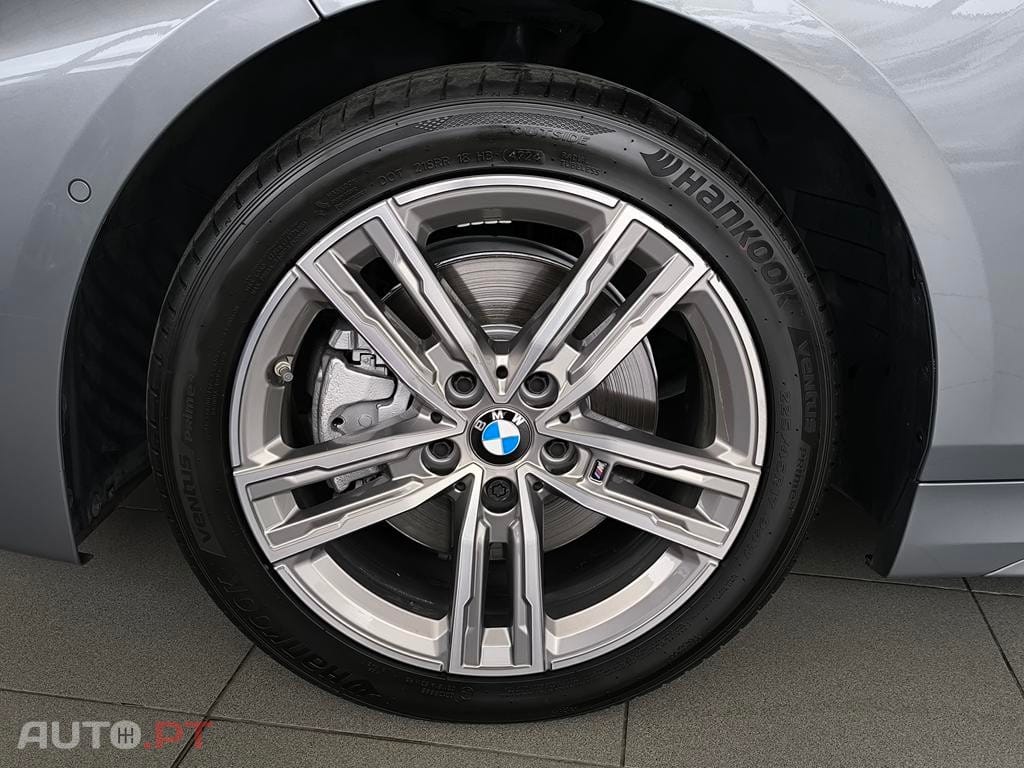 BMW 116 d Pack Desportivo M Auto