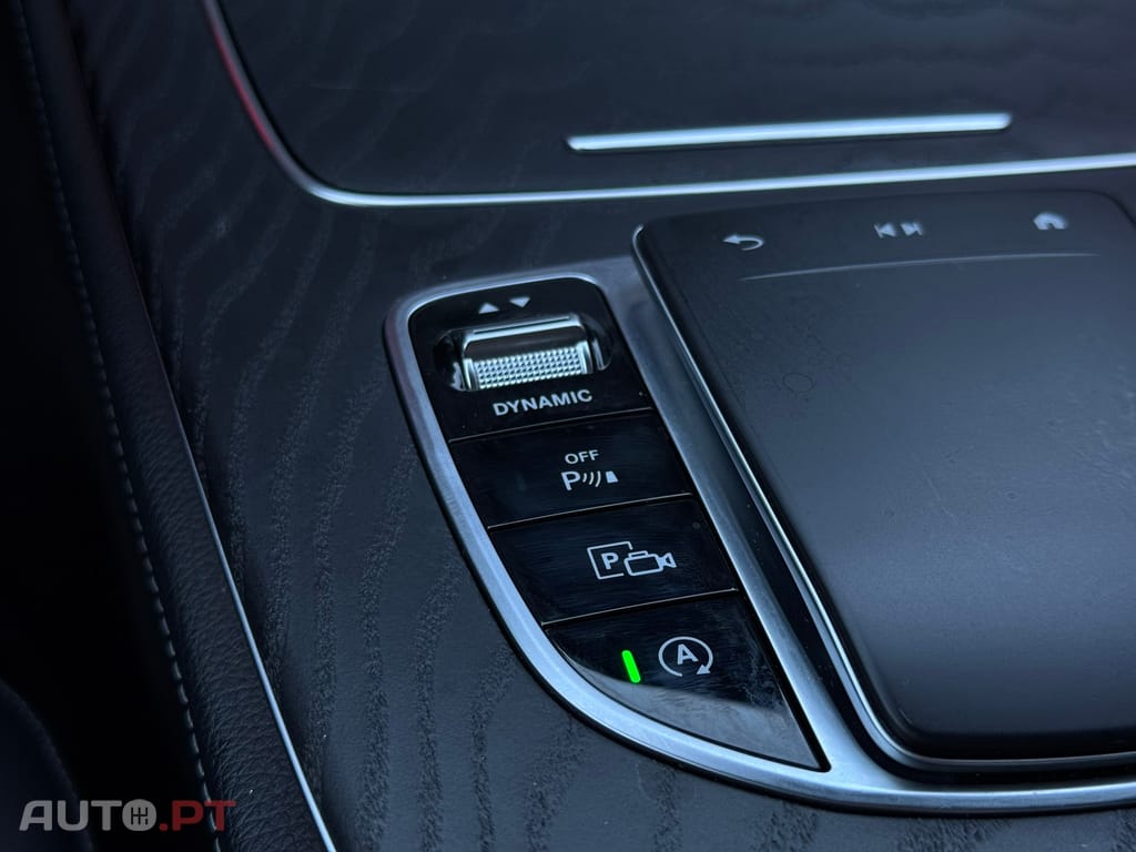 Mercedes-Benz E 220 d AMG Line 7L
