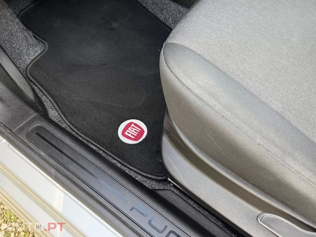 Fiat Punto 1.3 M-Jet Lounge Start&Stop — fotografia 27