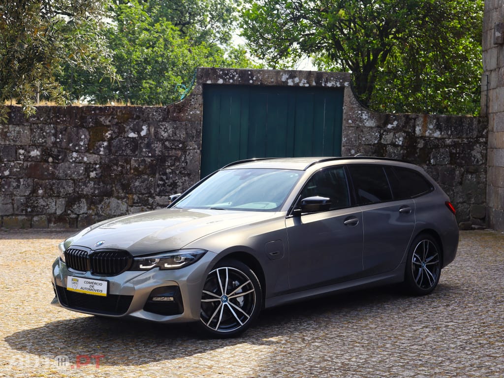 BMW 330 e Touring Pack M Auto.