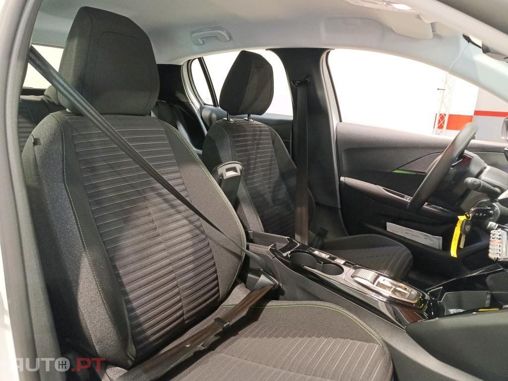 Peugeot E-208 50 kWh Active