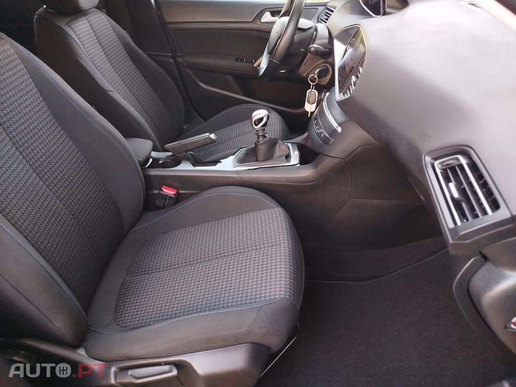 Peugeot 308 SW 1.2 PureTech Style