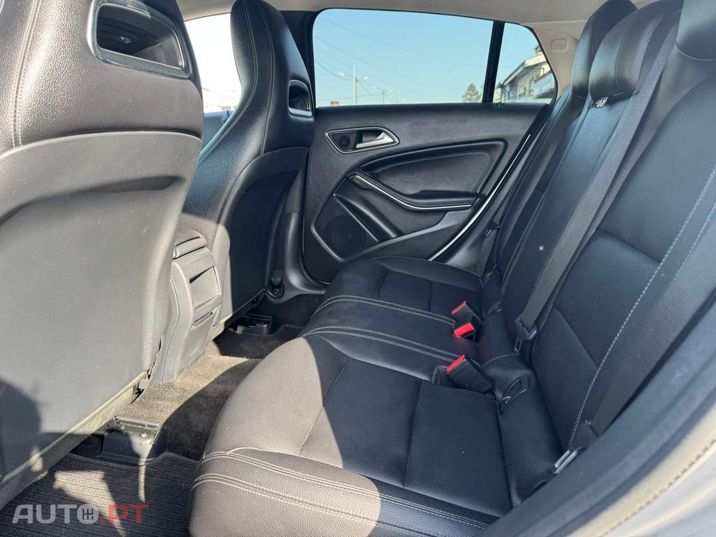 Mercedes-Benz CLA 180 d Shooting Brake