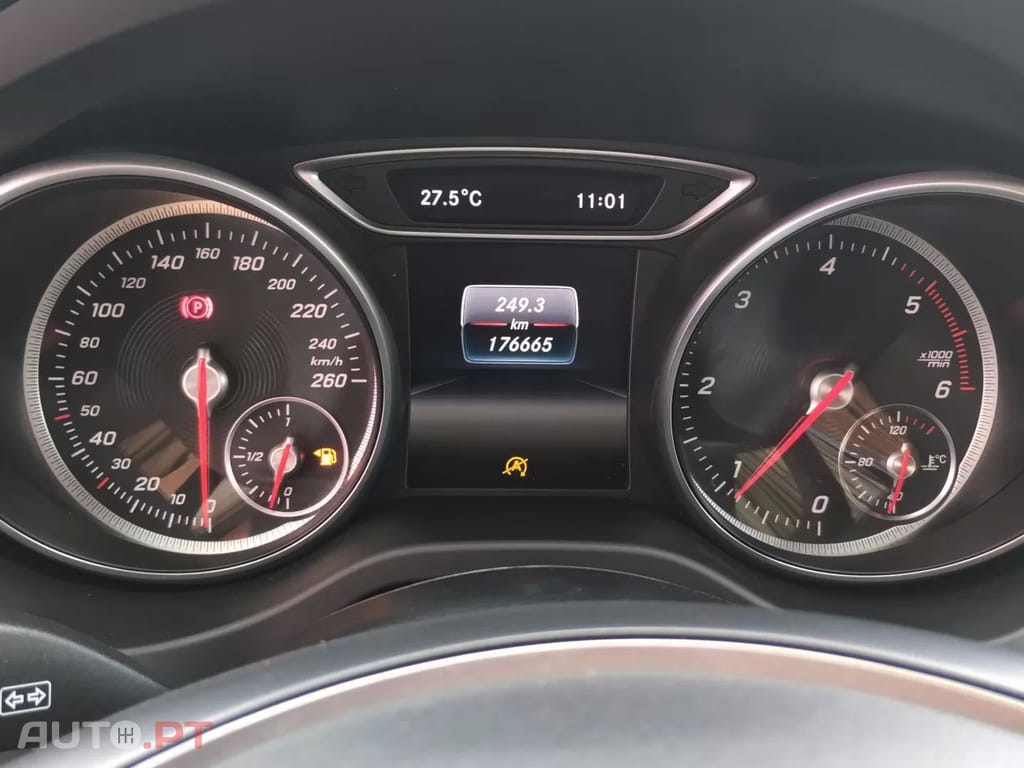 Mercedes-Benz CLA 180 d Shooting Brake