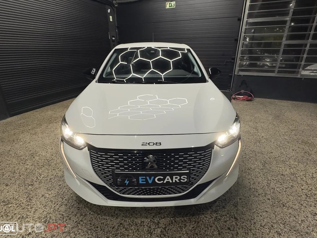 Peugeot E-208 Active Pack