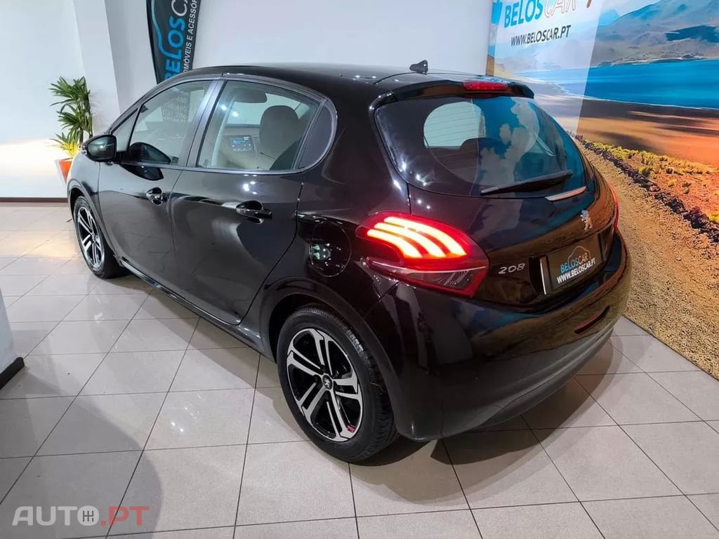 Peugeot 208  Puretech 82 Start Stop Style