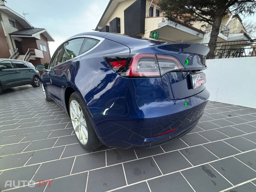 Tesla Model 3 Standard Range Plus RWD
