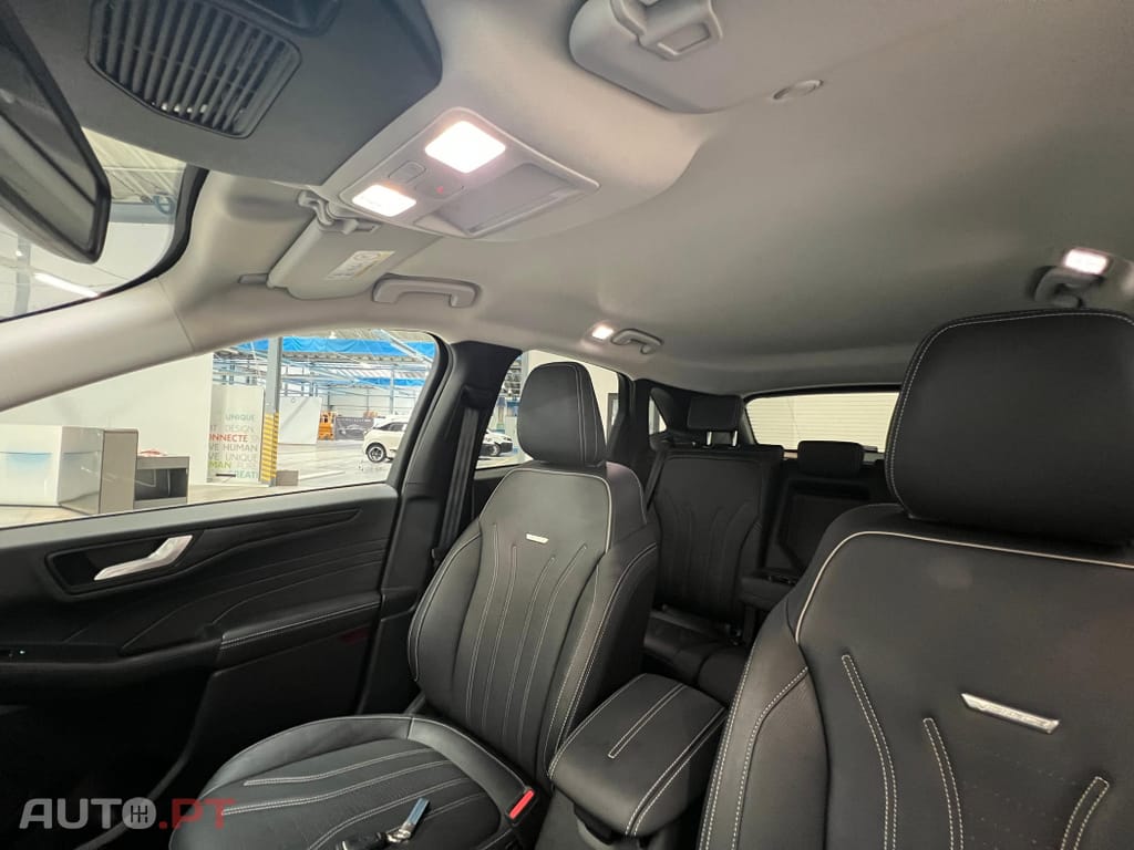 Ford Kuga 2.5 PHEV Vignale
