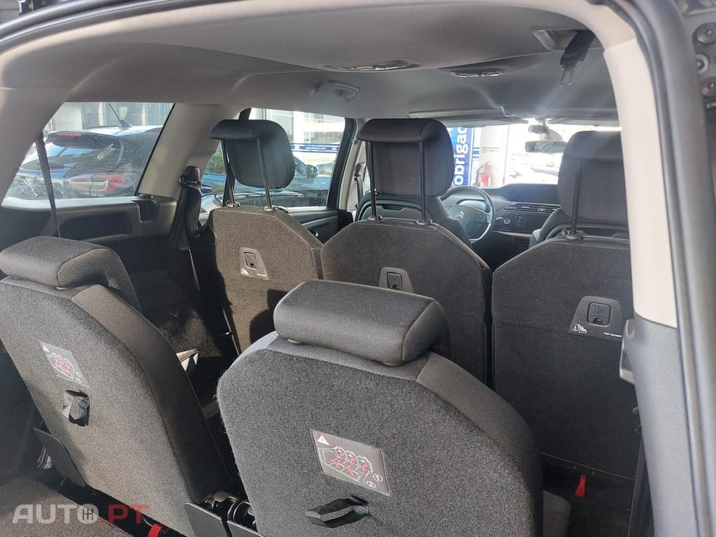 Citroën Grand C4 Spacetourer 1.2 PureTech Feel — fotografia 18
