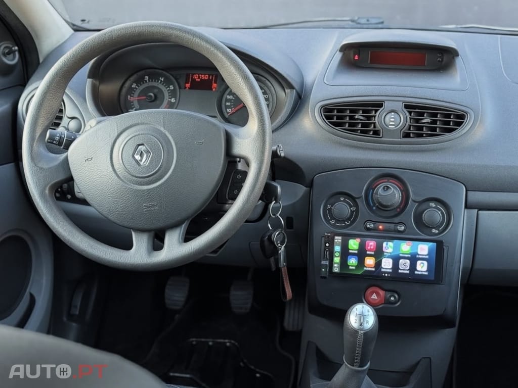 Renault Clio 1.2 16V Confort Authentique