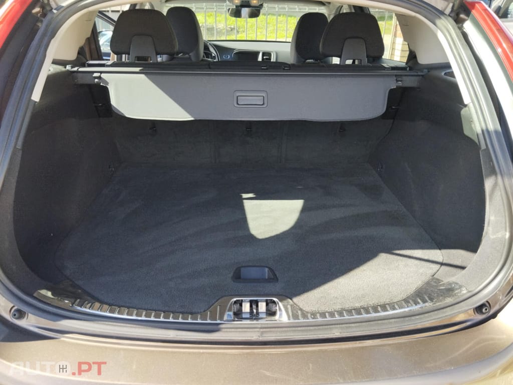 Volvo V60 Cross Country 2.0d 150CV