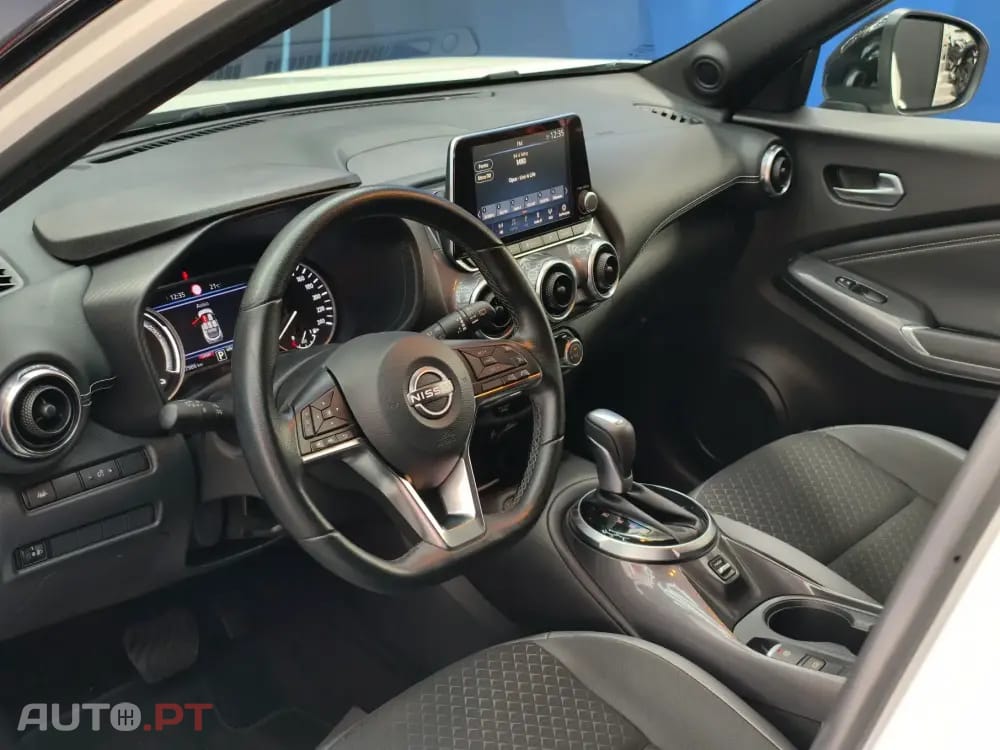 Nissan Juke 1.6 Hybrid N-Design Black