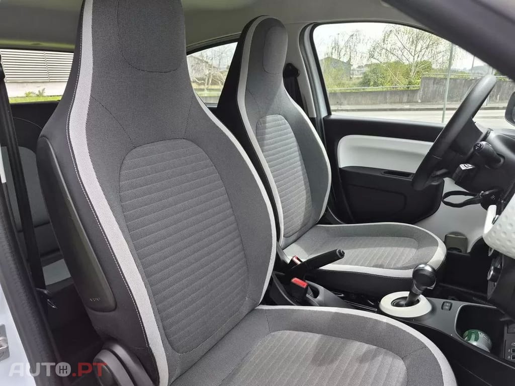 Renault Twingo Z.E. 22 Intens