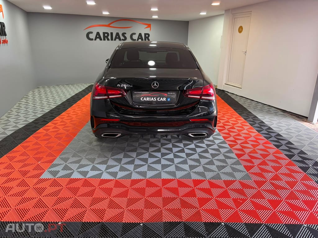 Mercedes-Benz A 250 e AMG Line