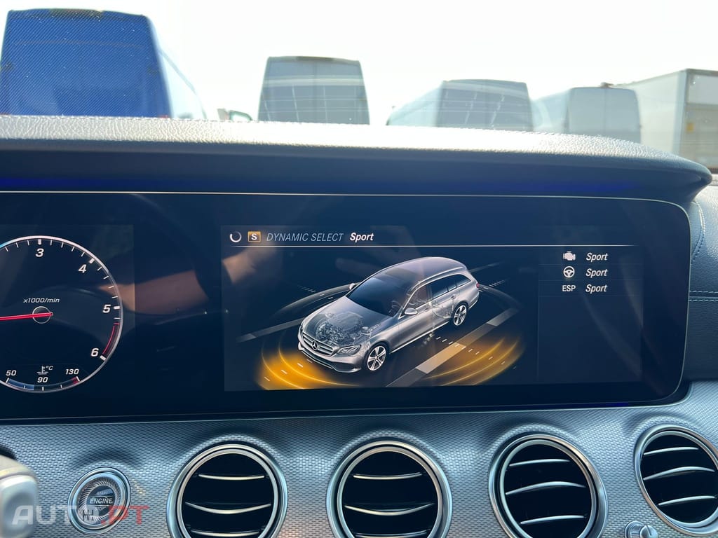 Mercedes-Benz E 300 d AMG Line 7L