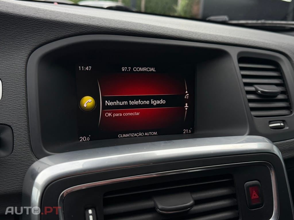 Volvo V60 2.0 D2 R-Design