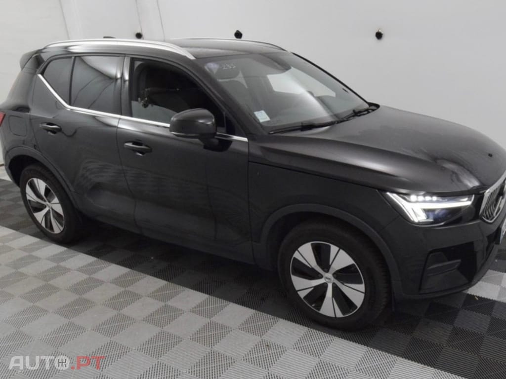 Volvo XC40 1.5 T5 PHEV Momentum Plus