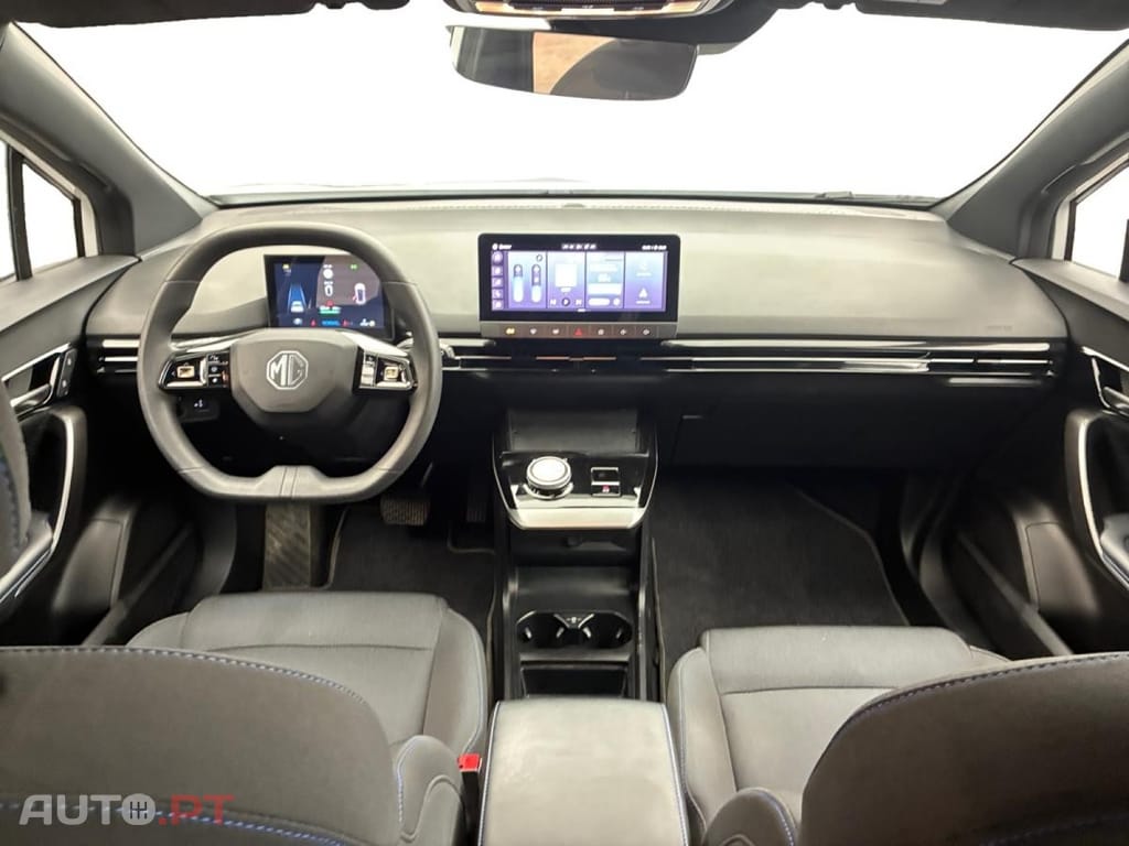 MG MG4 EV Standard 2WD