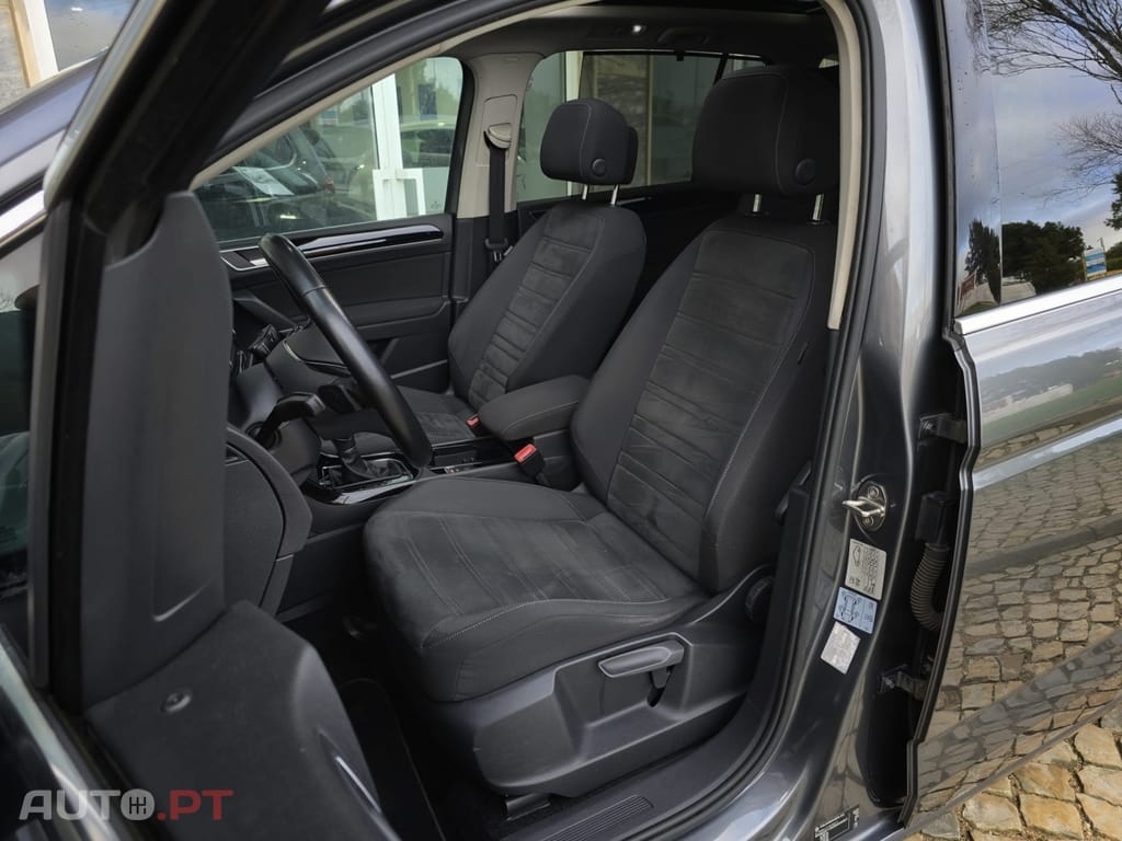 Volkswagen Touran 1.6 TDI Blue.Hig.DSG 5L