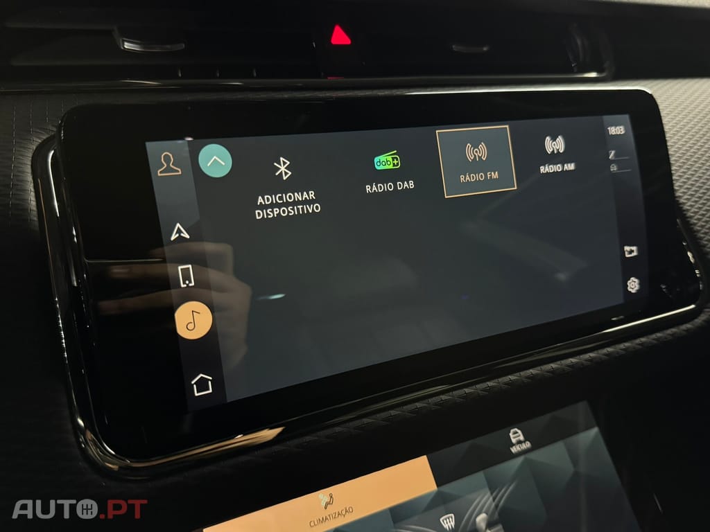 Land Rover Evoque 1.5 P300e AWD R-Dynamic S Auto