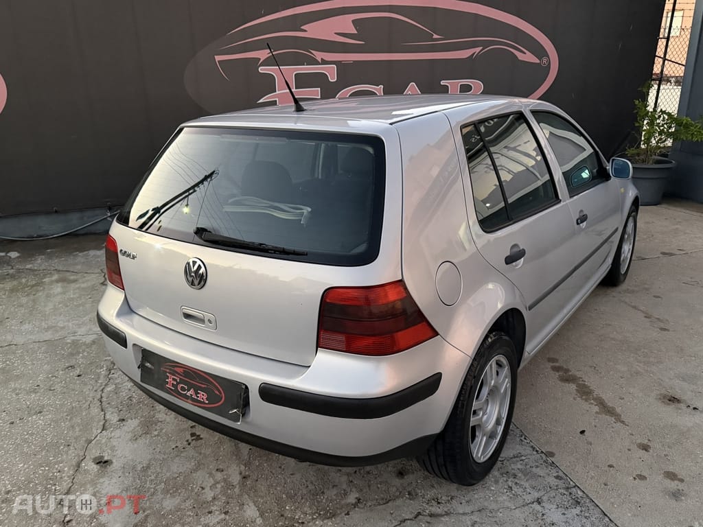 Volkswagen Golf 1.4 FSi Confortline