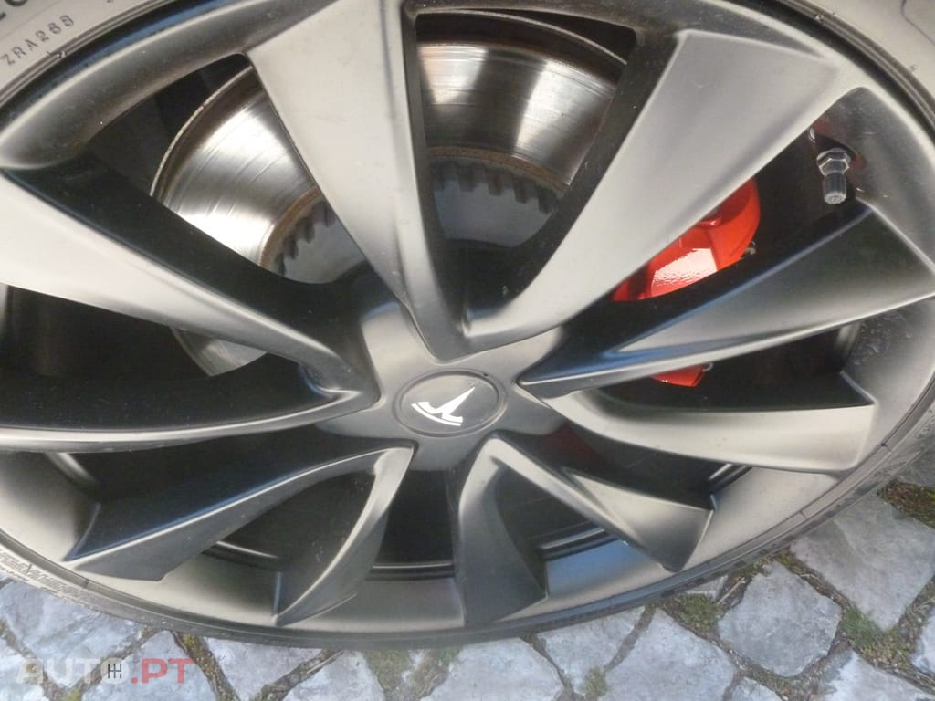 Tesla Model 3 Performance Dual Motor AWD