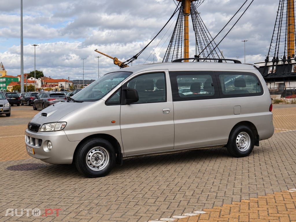 Hyundai H-1 9Lugares
