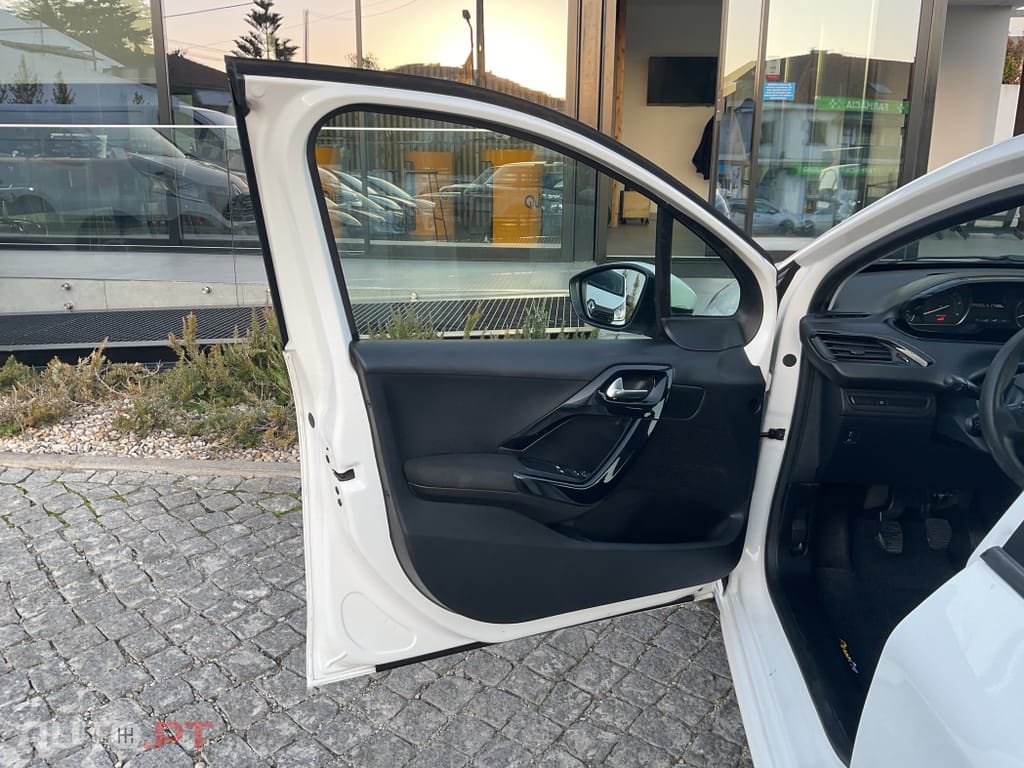 Peugeot 208 1.6 BlueHDi Active