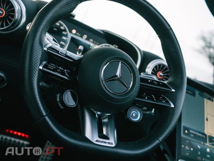 Mercedes-Benz SL 43 AMG Standard
