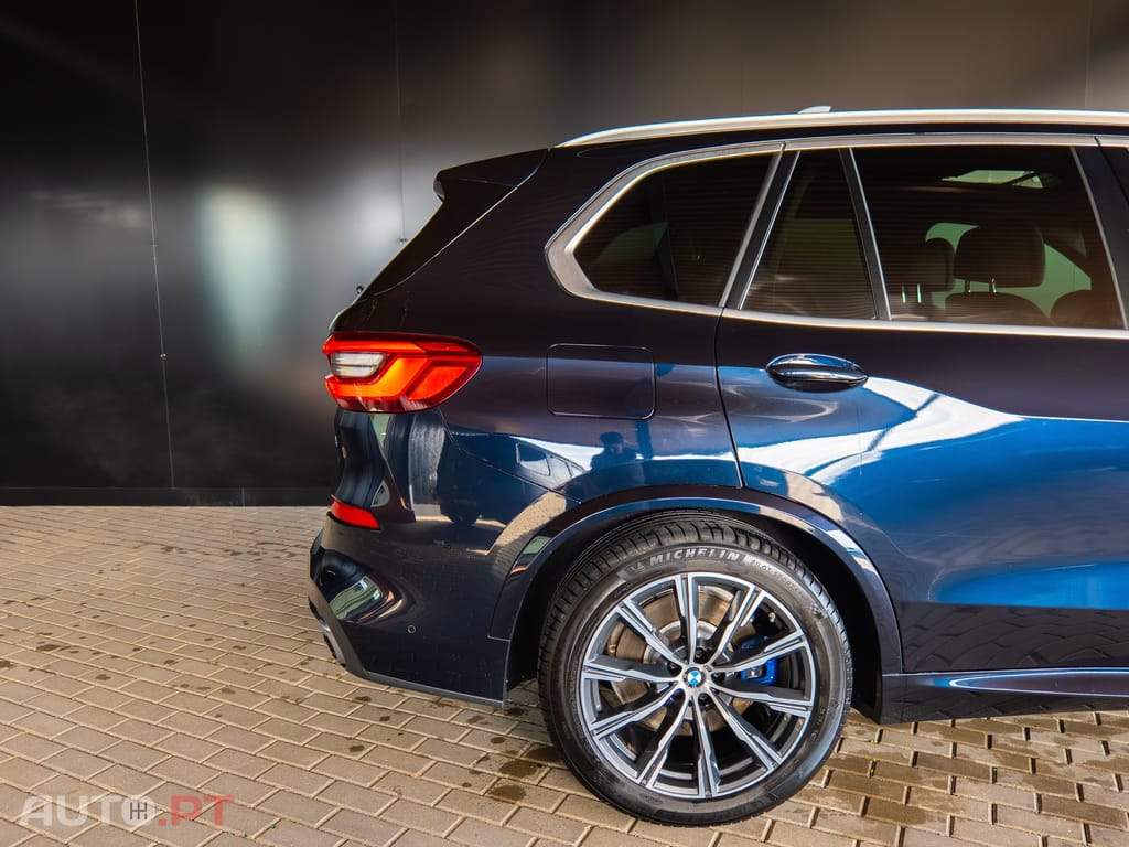 BMW X5 45 e xDrive Pack M