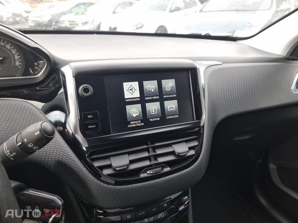 Peugeot 2008 1.2 PureTech Allure