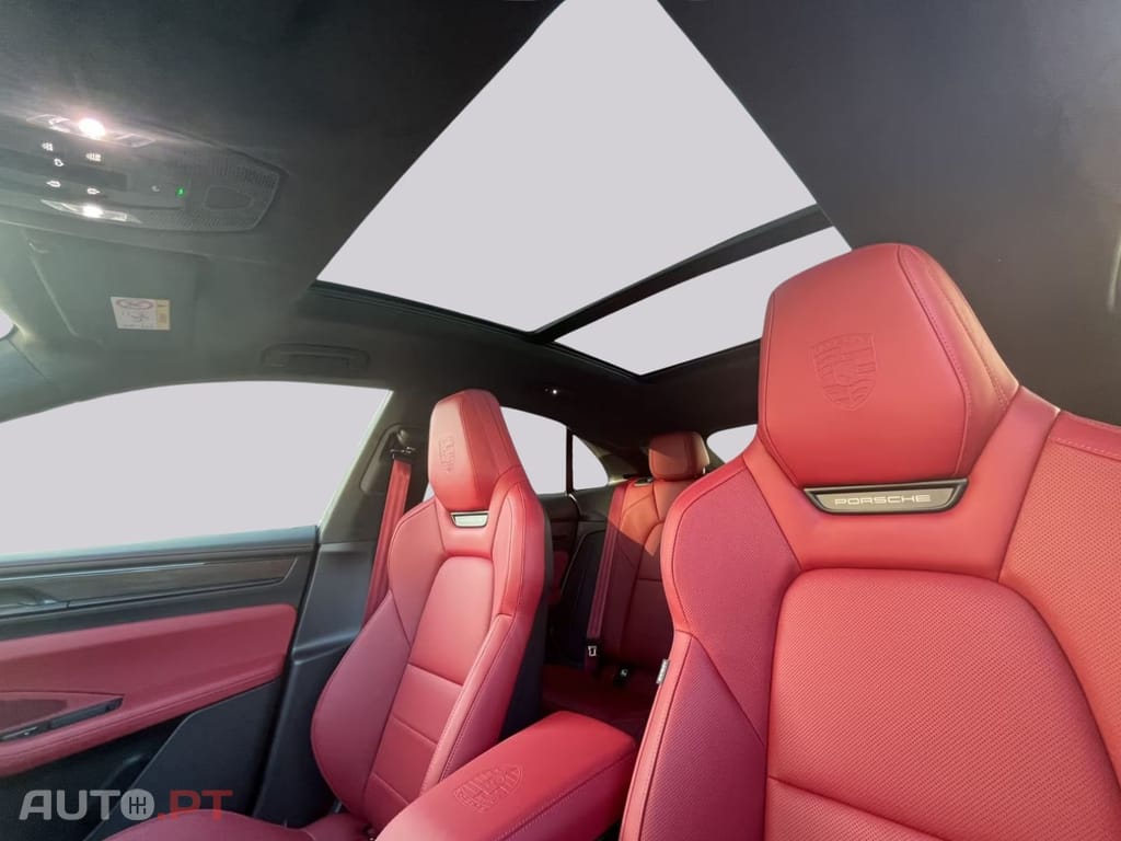 Porsche Macan I.V.A DEDUTIVEL Turbo 