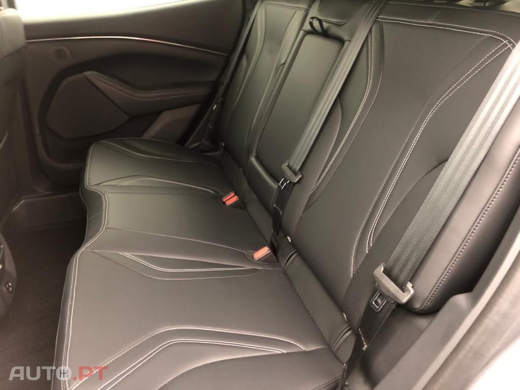 Ford Mustang Mach-E Standard Range