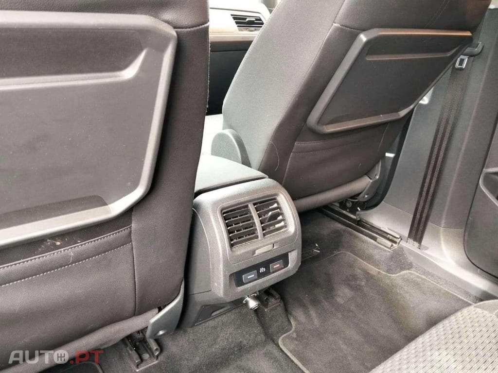 Volkswagen Touran 1.6 TDI Confortline DSG
