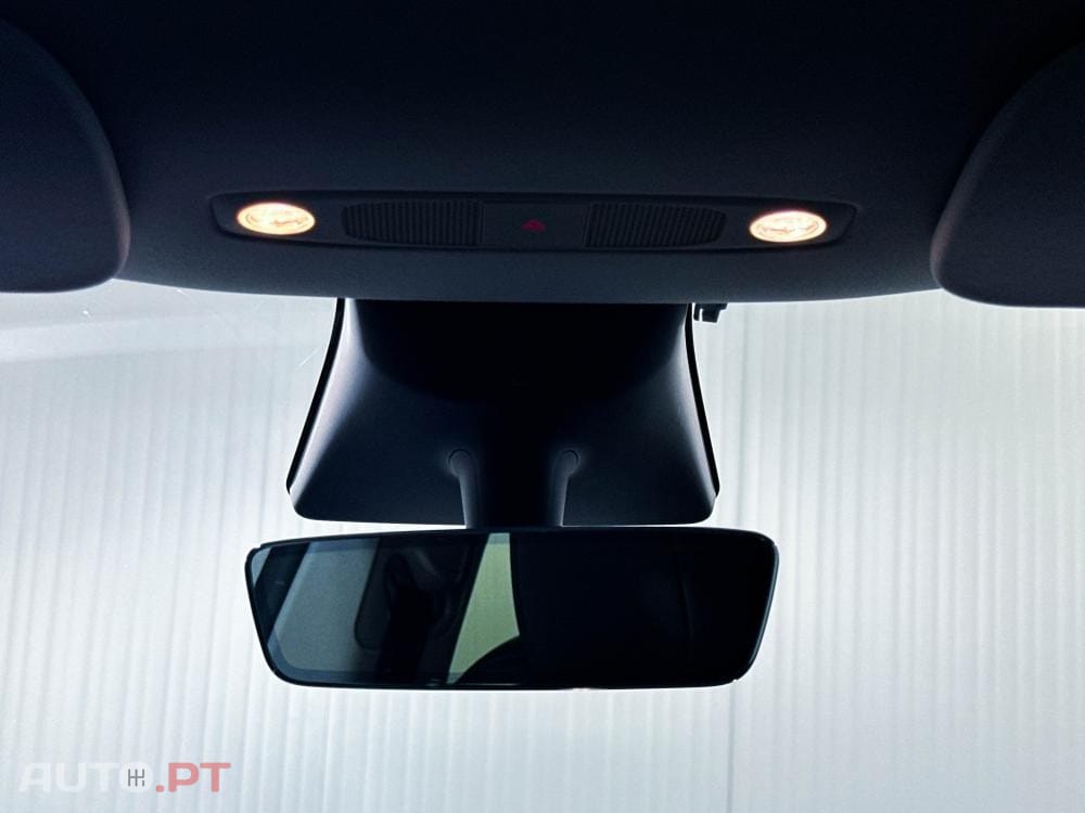 Tesla Model Y Long Range Dual Motor AWD