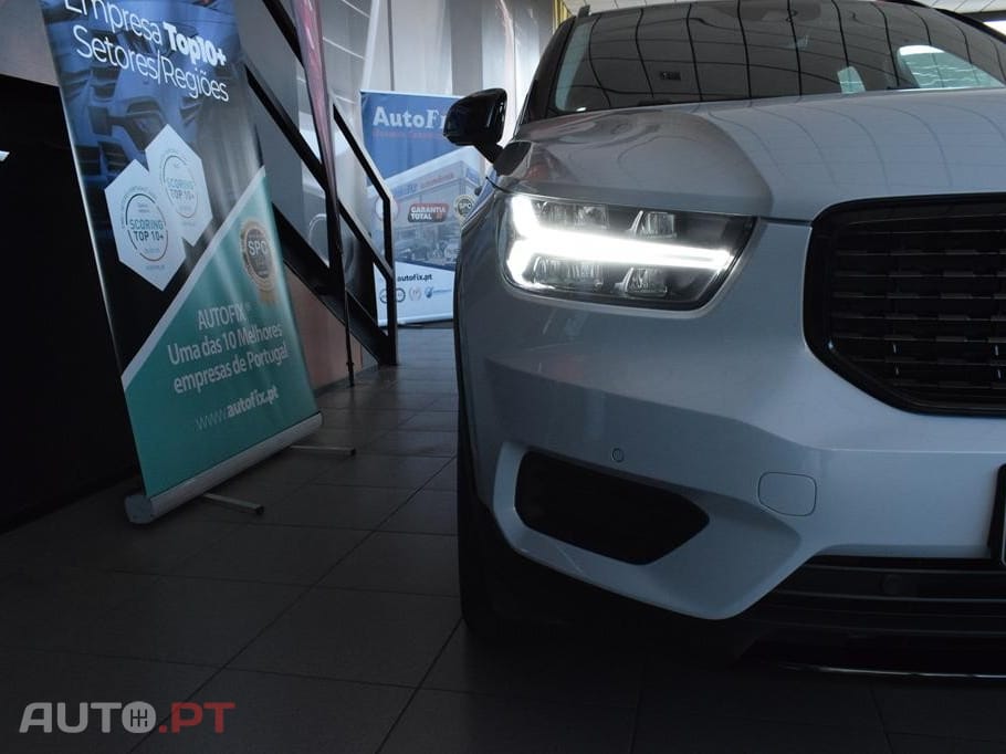 Volvo XC40 1.5 T5 PHEV R-Design Expression