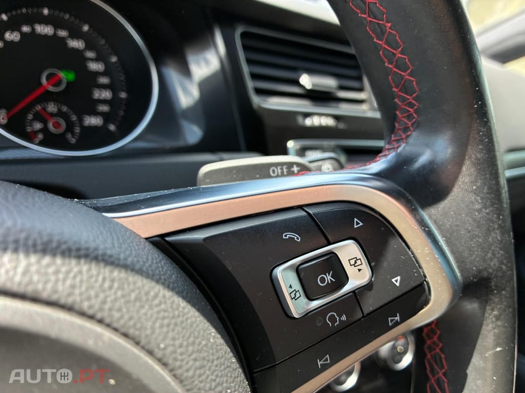 Volkswagen Golf 2.0 TSi GTi DSG Performance