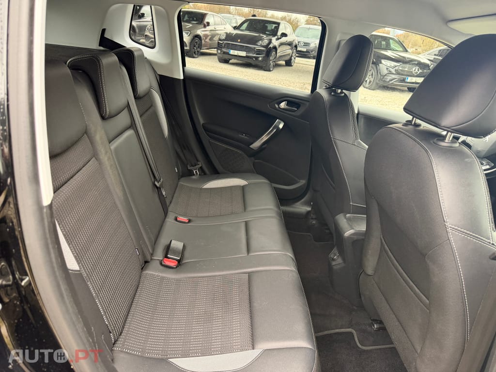 Peugeot 2008 1.6 BlueHDi Allure